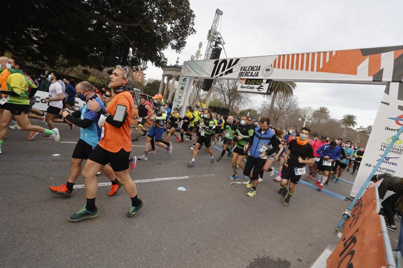 Fotos: Búscate en la salida de la carrera 10K Ibercaja de Valencia