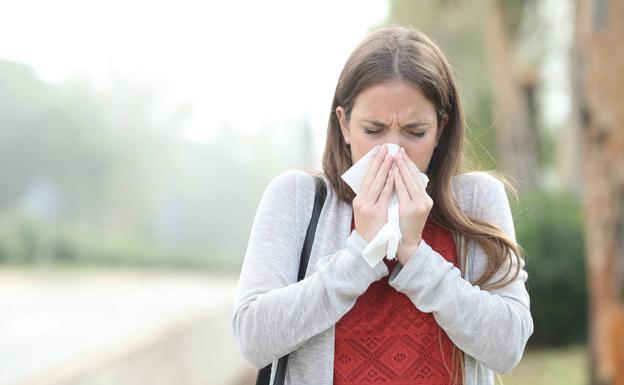 ¿Tengo Ómicron, gripe o resfriado común? Las diferencias entre los síntomas