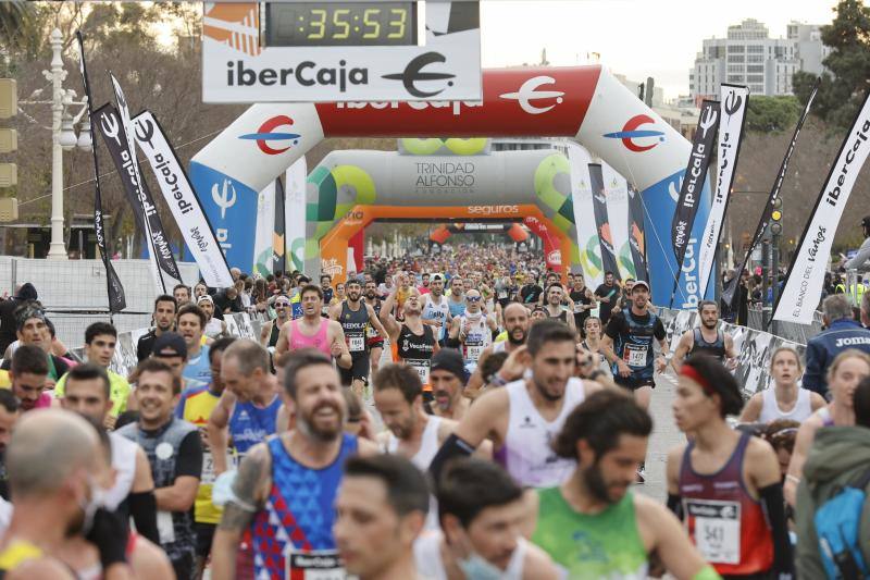 Fotos: Todas las fotos de la carrera 10K Ibercaja de Valencia 2022