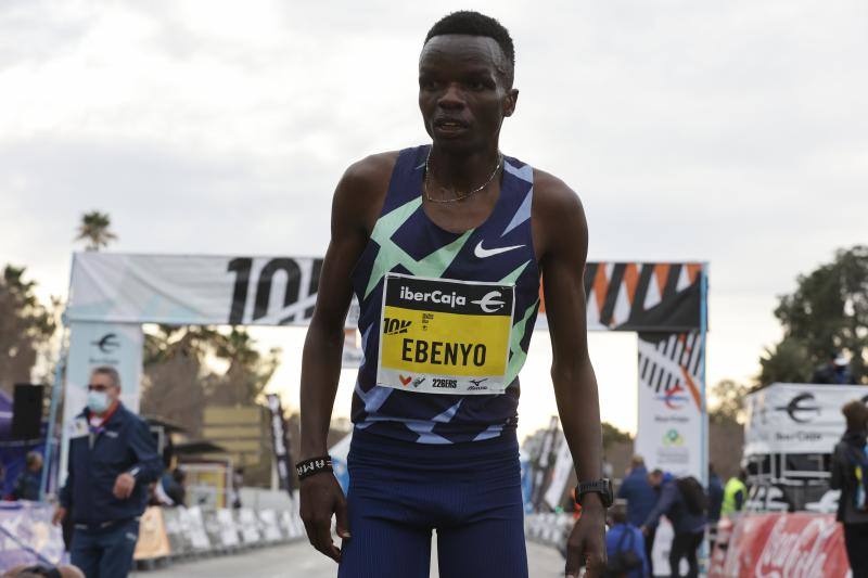 Fotos: Todas las fotos de la carrera 10K Ibercaja de Valencia 2022