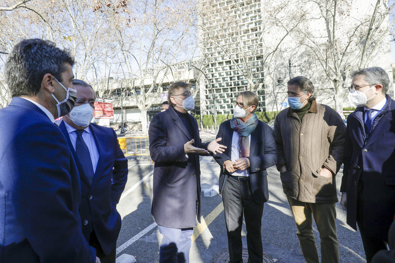 La sociedad valenciana ha rendido homenaje al profesor Manuel Broseta, asesinado por ETA hace 30 años. 