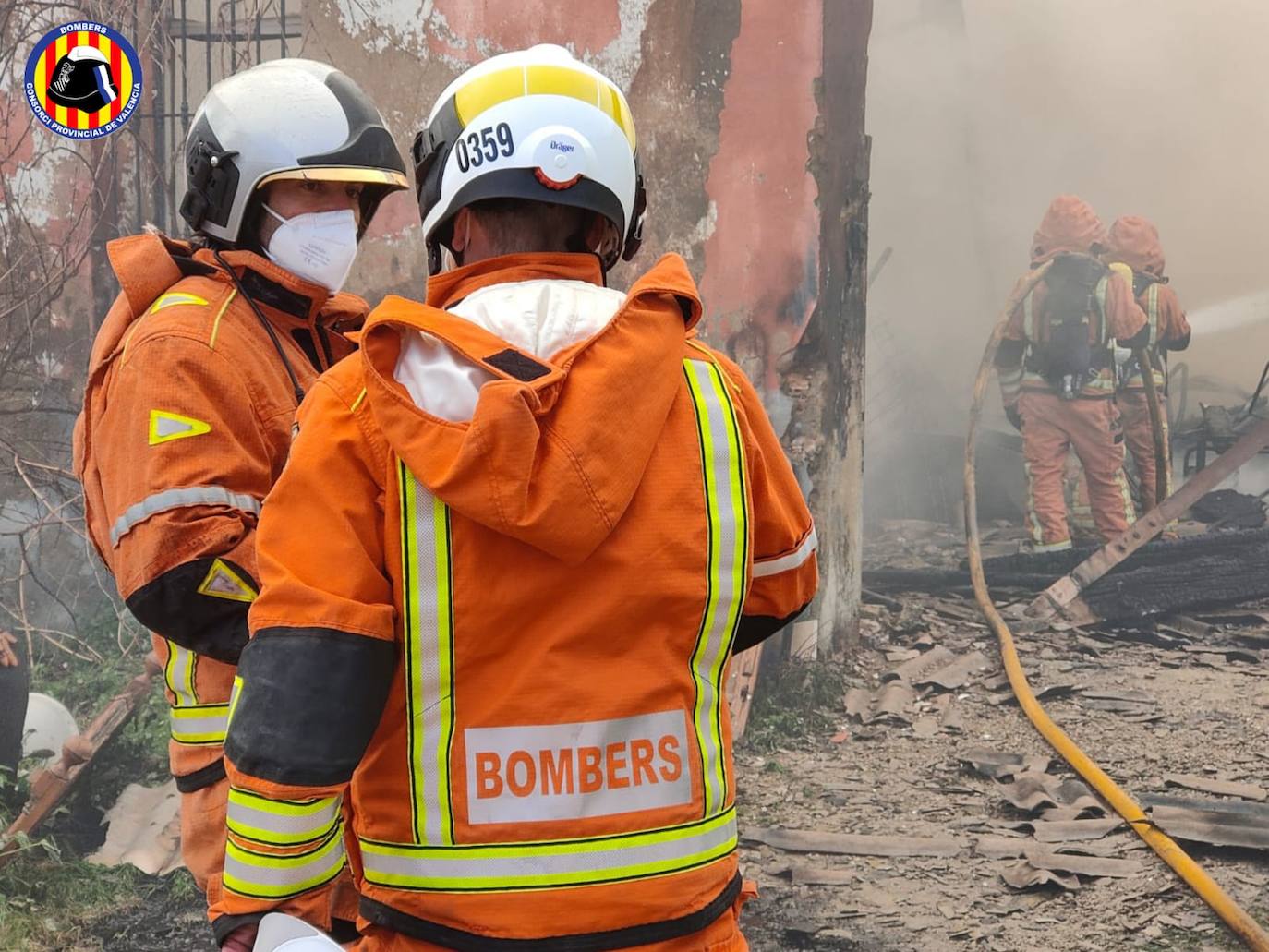 Fotos: Incendio en una nave en Aldaia