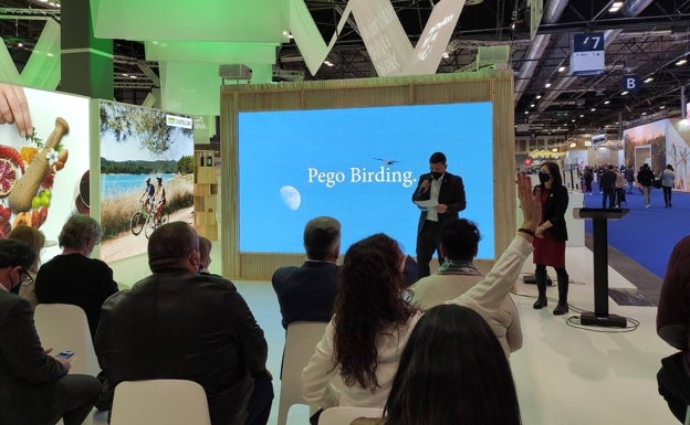 Un momento de la presentación en Fitur de las rutas de 'birding'. 