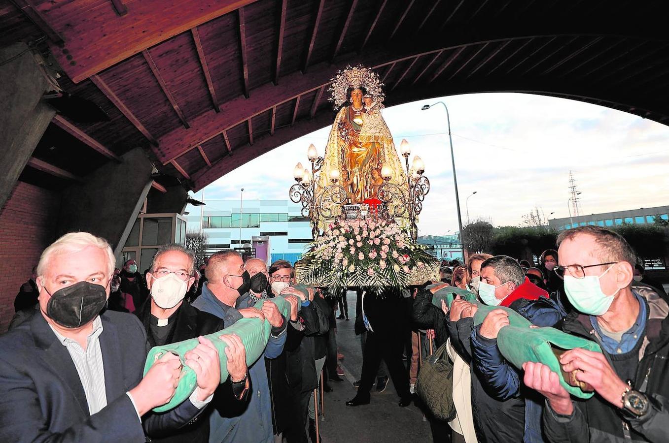 Fotos: La Mare de Déu visita LAS PROVINCIAS