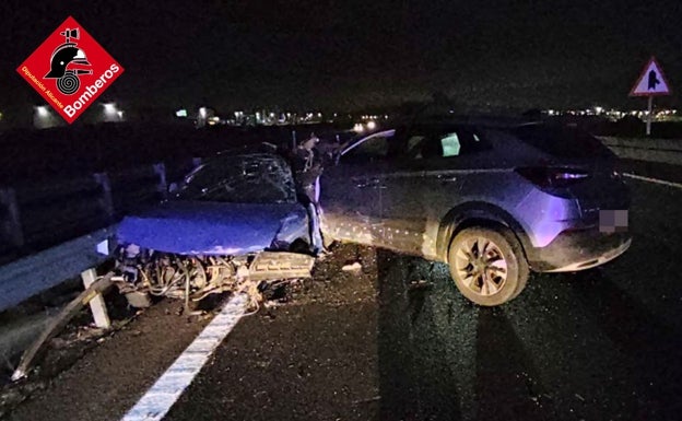 El accidente ha tenido lugar esta madrugada a la altura de Monforte del Cid. 