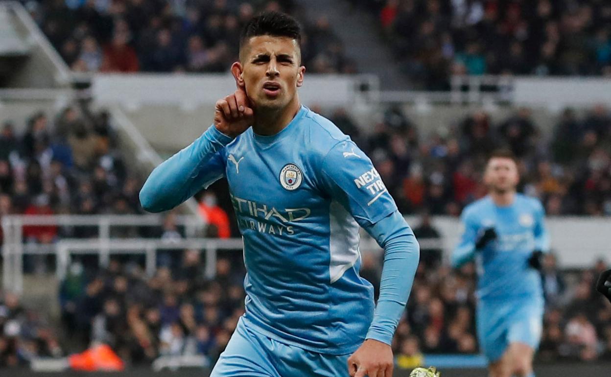 Joao Cancelo, tras marcar un gol esta temporada con el Manchester City