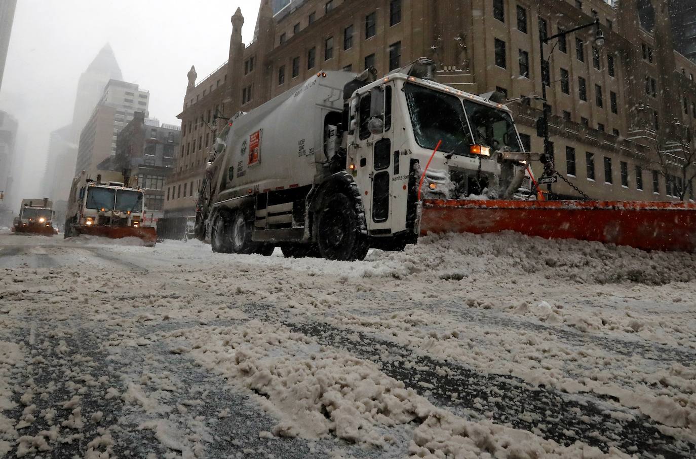 Fotos de Nueva Yok: La nieve sepulta Nueva York