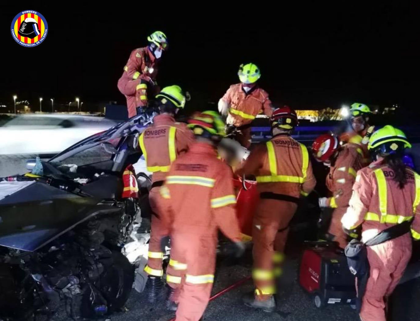 Fotos: Cinco muertos en un grave accidente en Rotglà i Corberà