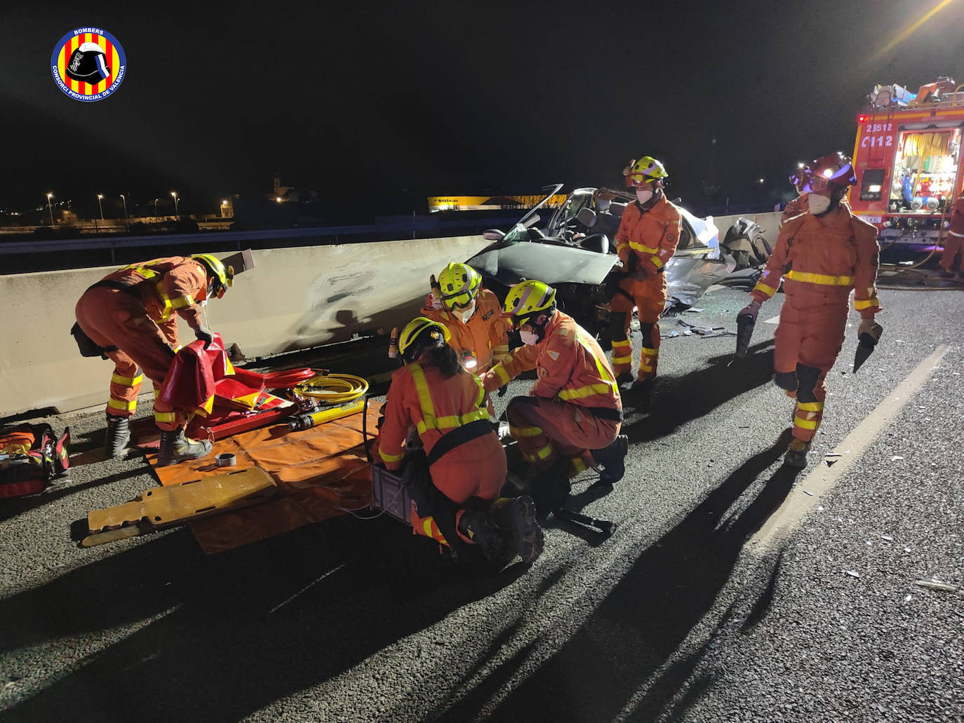 Fotos: Cinco muertos en un grave accidente en Rotglà i Corberà