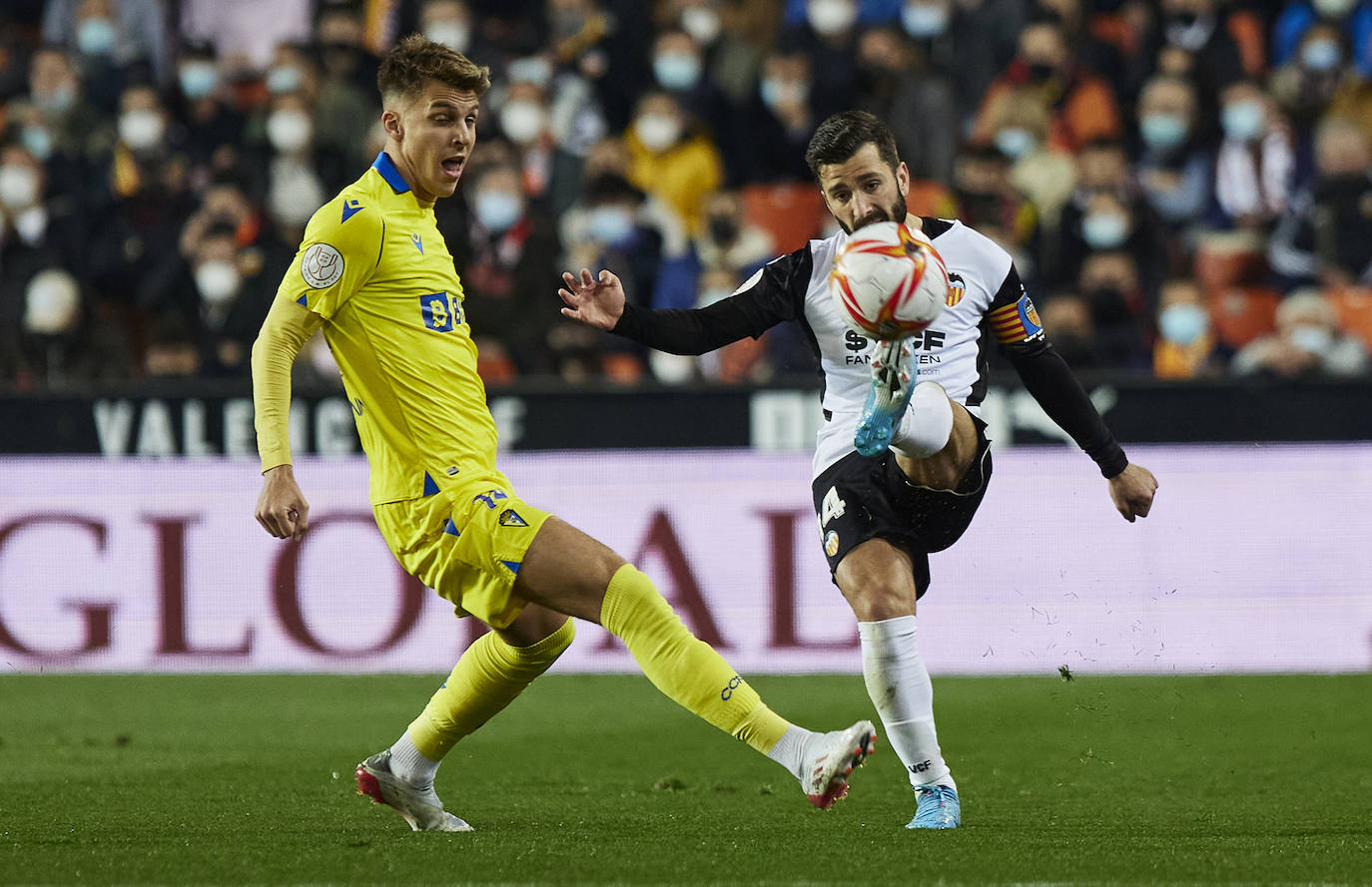 Fotos: Las mejores imágenes del Valencia CF-Cádiz CF de Copa del Rey