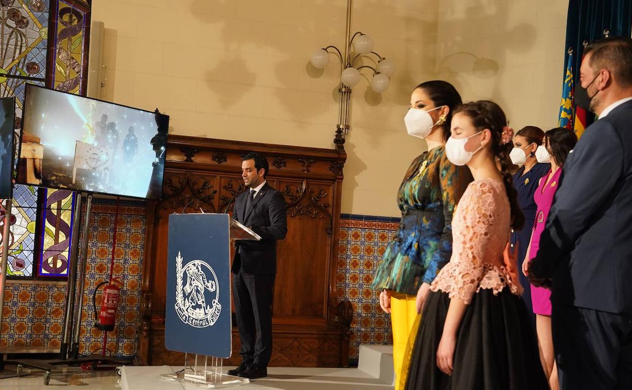  El alcalde de Paterna, Juan Antonio Sagredo, en la gala de la pirotecnia celebrada ayer. 