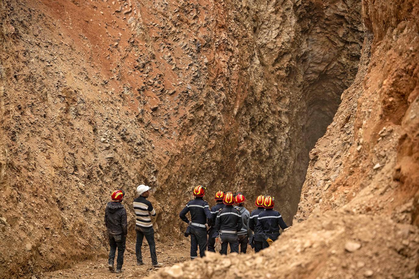 Marruecos se vuelca para sacar al niño del pozo donde cayó el martes 1 de febrero de 2022. 