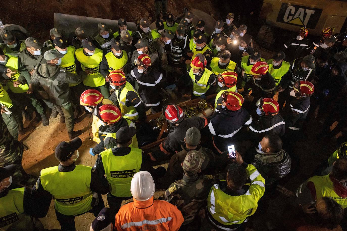 Marruecos se vuelca para sacar al niño del pozo donde cayó el martes 1 de febrero de 2022. 