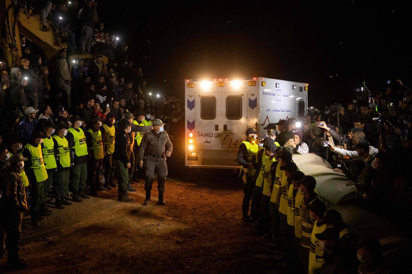 Marruecos se vuelca para sacar al niño del pozo donde cayó el martes 1 de febrero de 2022. 