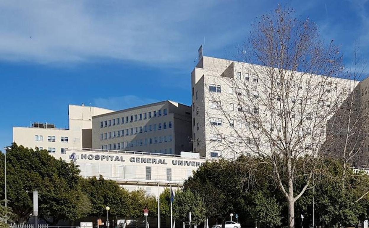 En los hospitales alicantinos siguen ingresados por Covid-19 542 pacientes. 