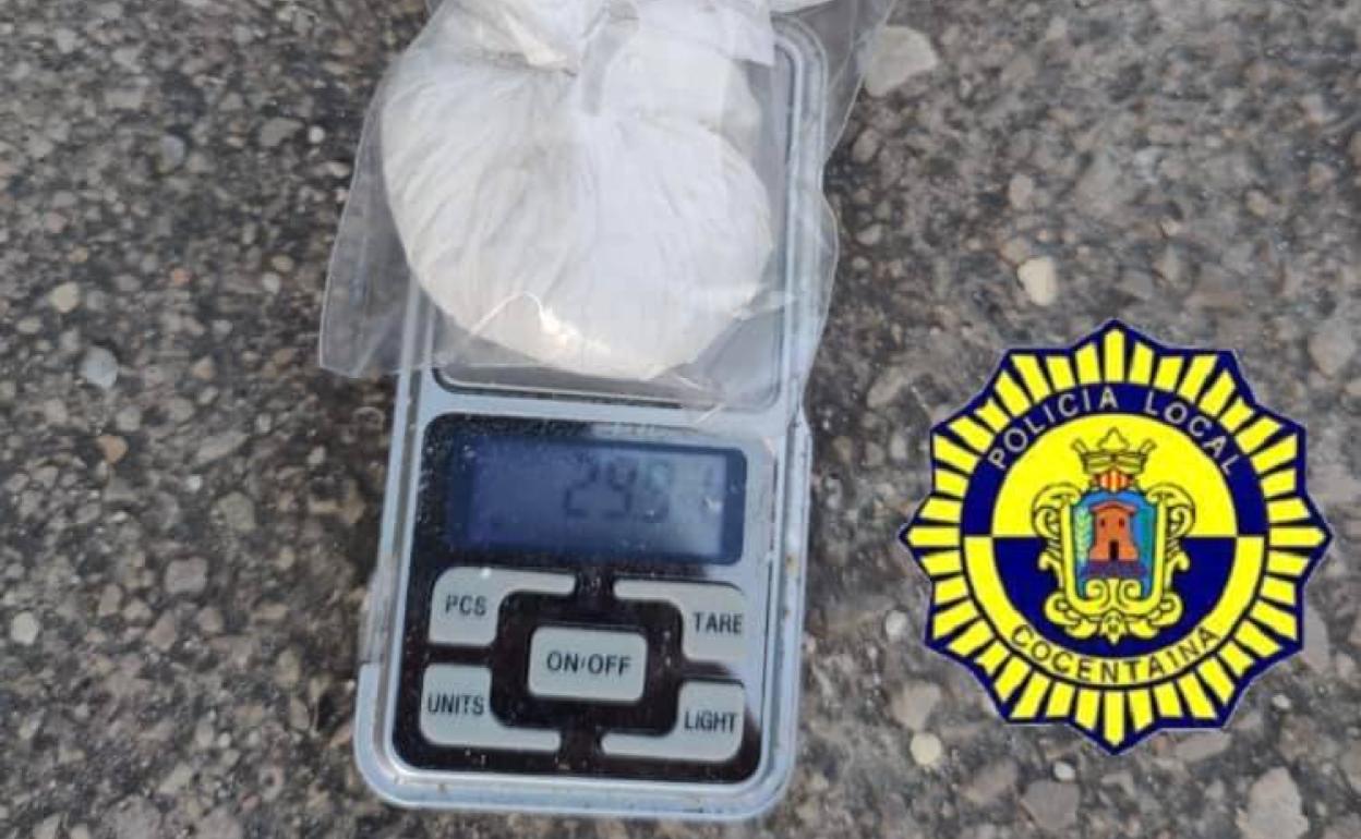 La Policía detiene a una conductora en Cocentaina por llevar 30 gramos de cocaína