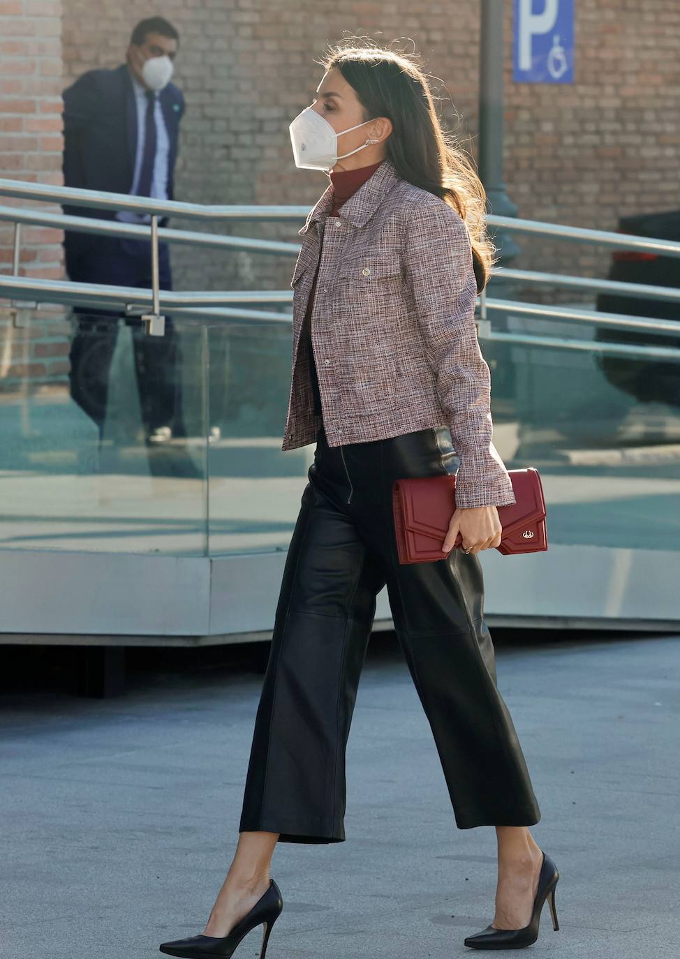 Fotos: Letizia sorprende con sus pantalones más rompedores