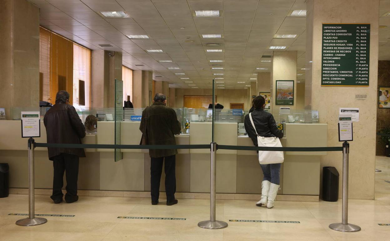 Banco de España | Los tres motivos por los que el banco prohíbe cancelar una cuenta bancaria a distancia