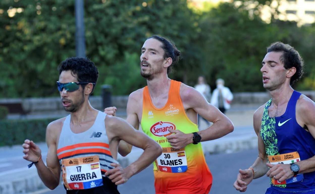 Andreu Blanes, junto a Javi Guerra en el Medio Maratón de Valencia del año pasado. 