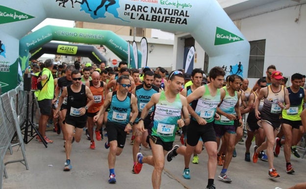 Salida de la carrera de Beniparrell, una de las clásicas y que cumple su edición 24. 