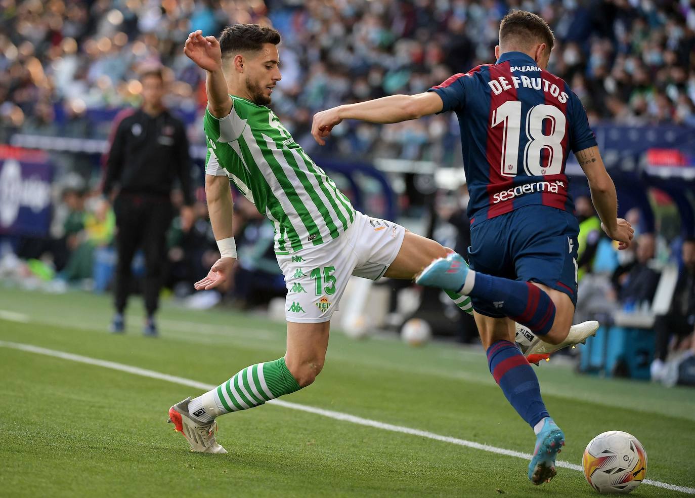 Fotos: Las mejores imágenes del Levante UD-Real Betis Balompié