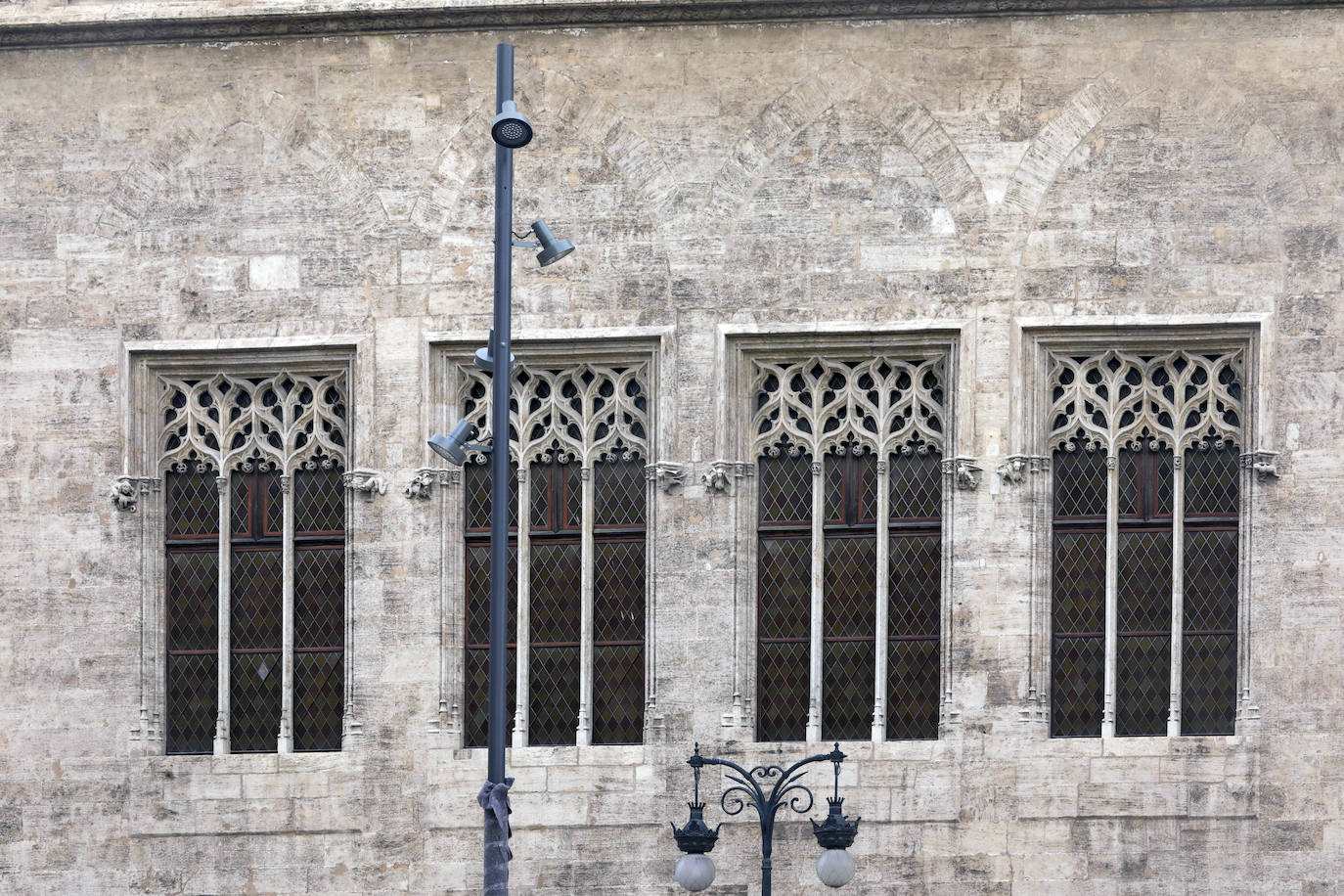 Fotos: Luces de vanguardia en el centro histórico de Valencia