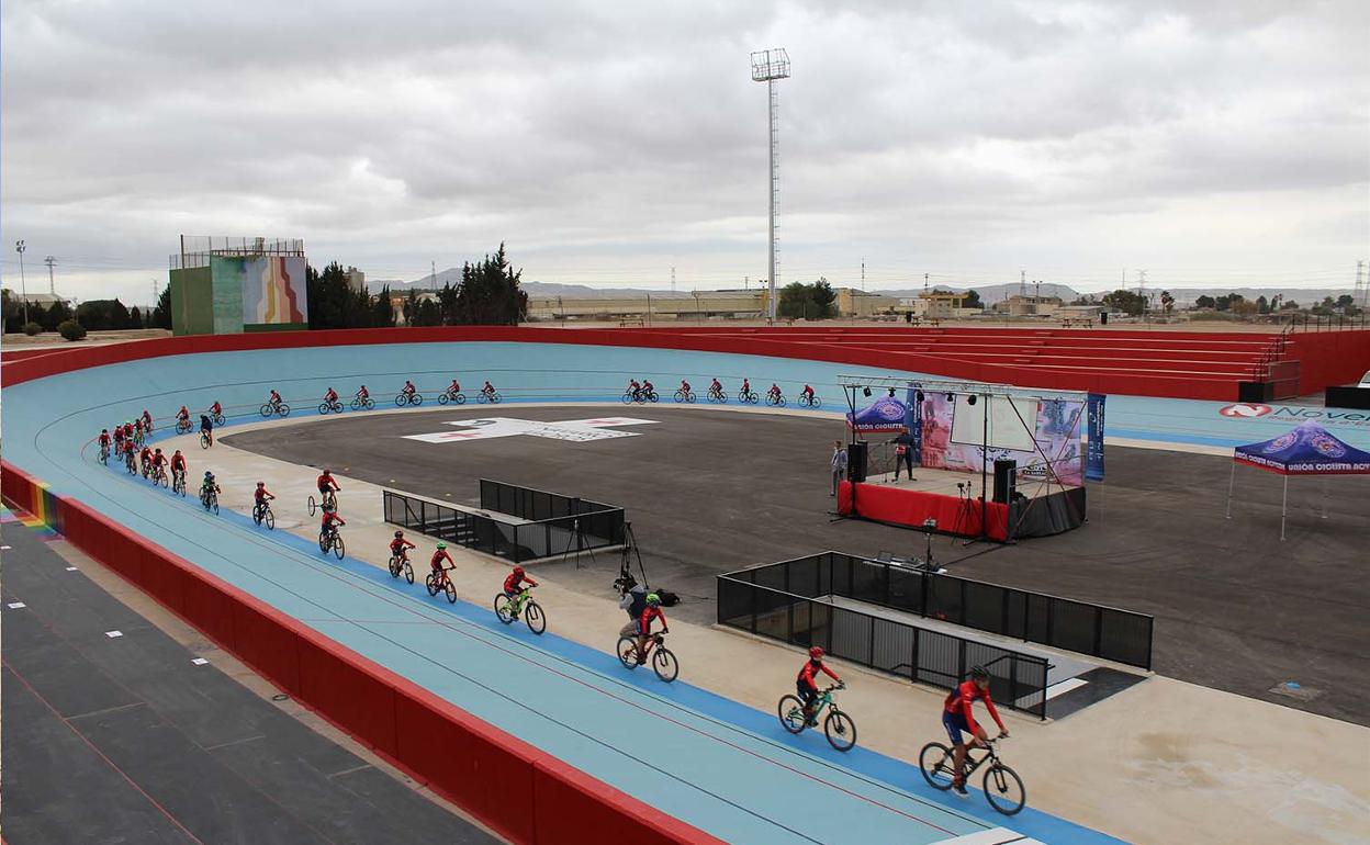 Imagen de la inauguración que ha tenido lugar este sábado en la localidad alicantina. 