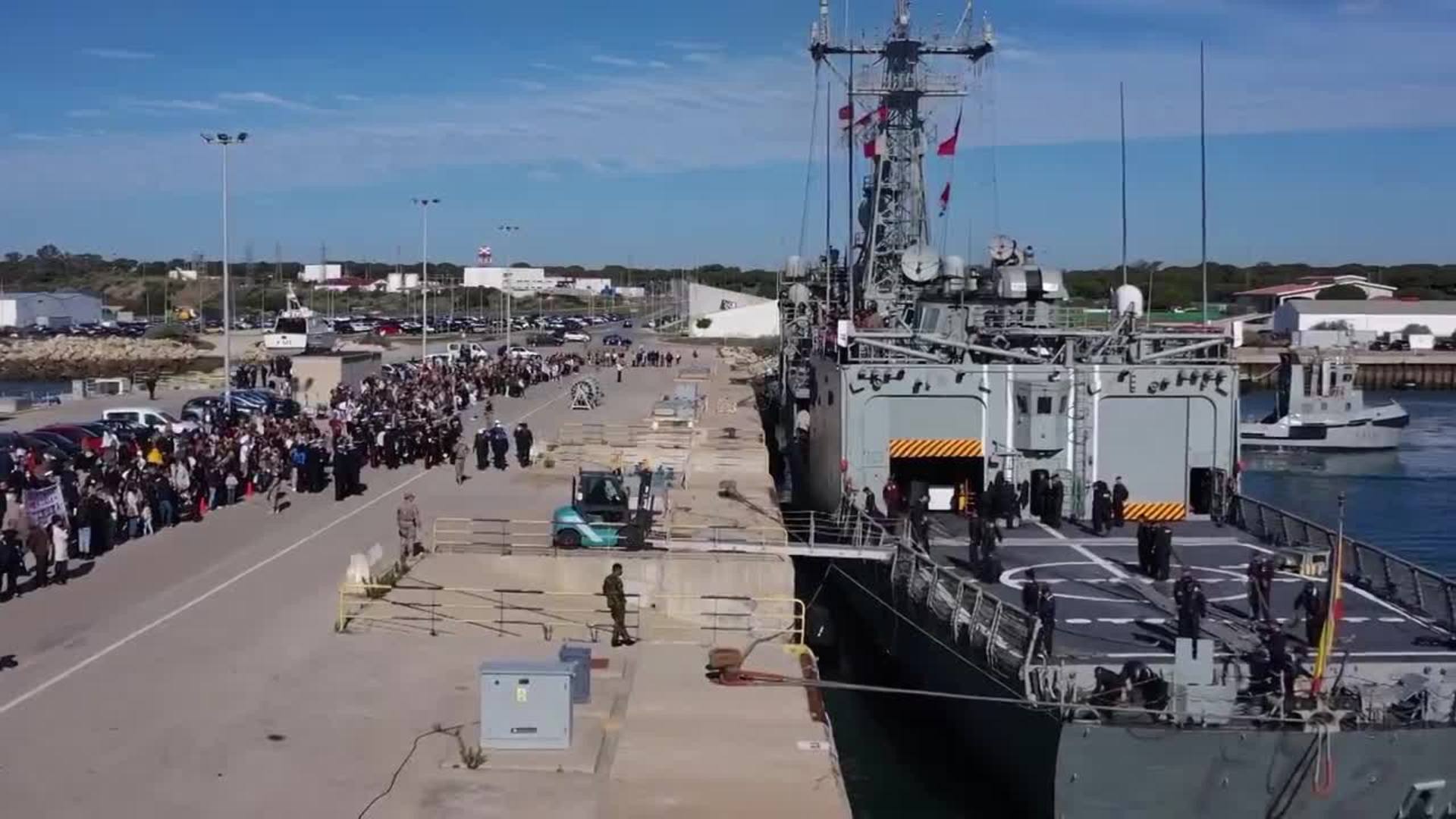 La fragata 'Victoria' llega a Rota tras participar en la Operación Atlanta