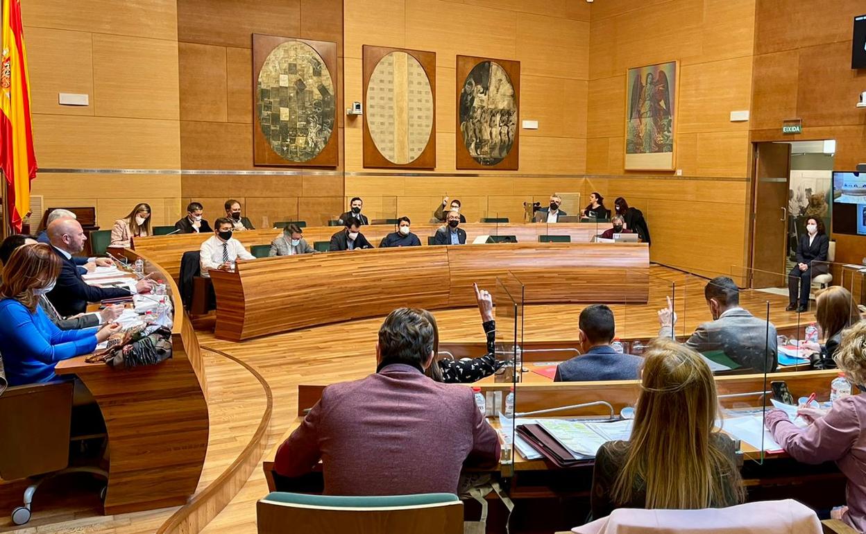 Vista panorámica del pleno de la Diputación celebrado hoy. 