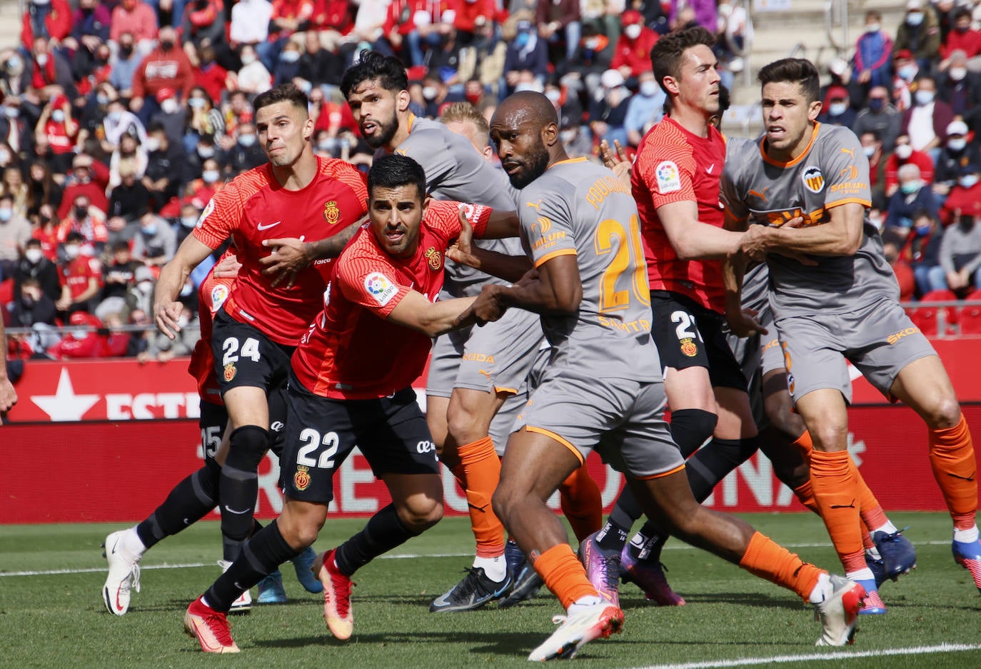 Fotos: Las mejores imágenes del RCD Mallorca-Valencia CF