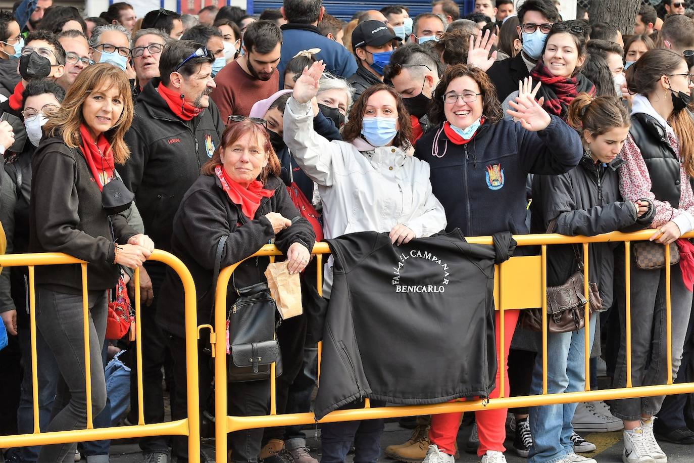 Fotos: Búscate en la mascletà del 27 de febrero