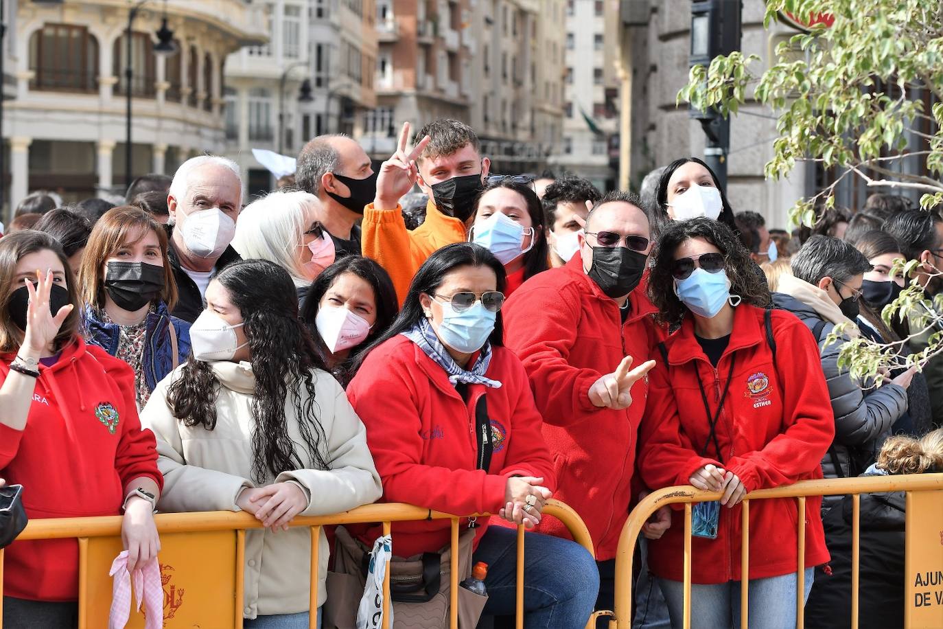 Fotos: Búscate en la mascletà del 27 de febrero