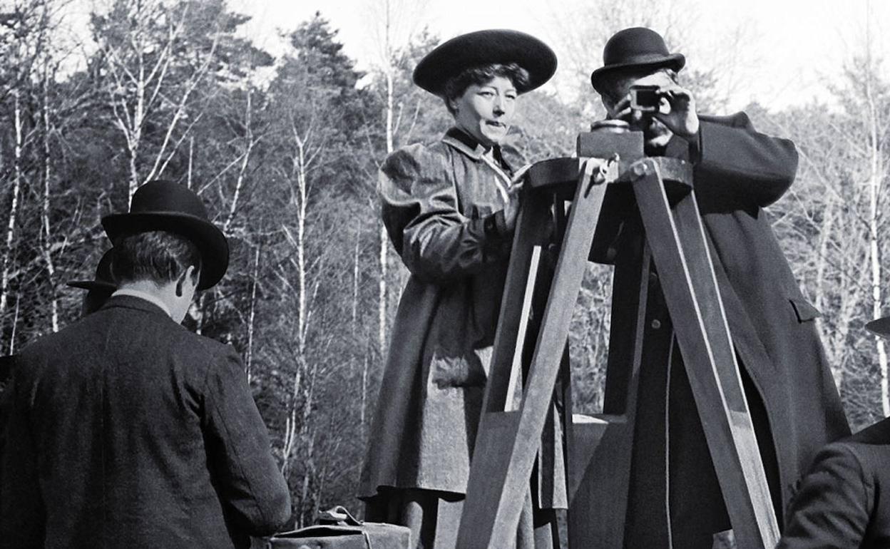 Alice Guy dirigió la primera película de ficción de la historia del cine.. 
