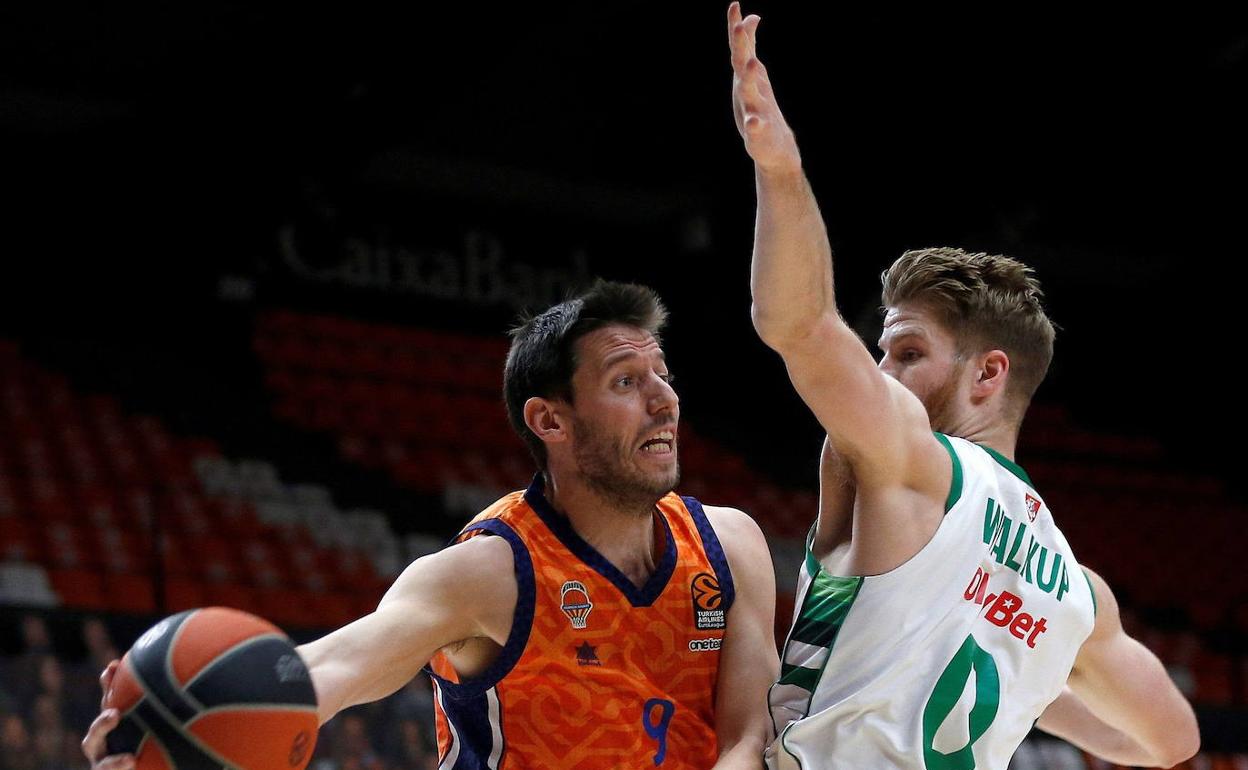 Sam Van Rossom, durante un partido del Valencia Basket.