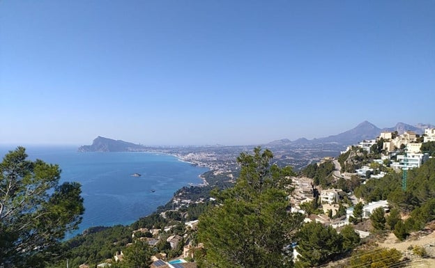 Desde Altea Hills se divisa toda la zona costera de la Marina Baixa