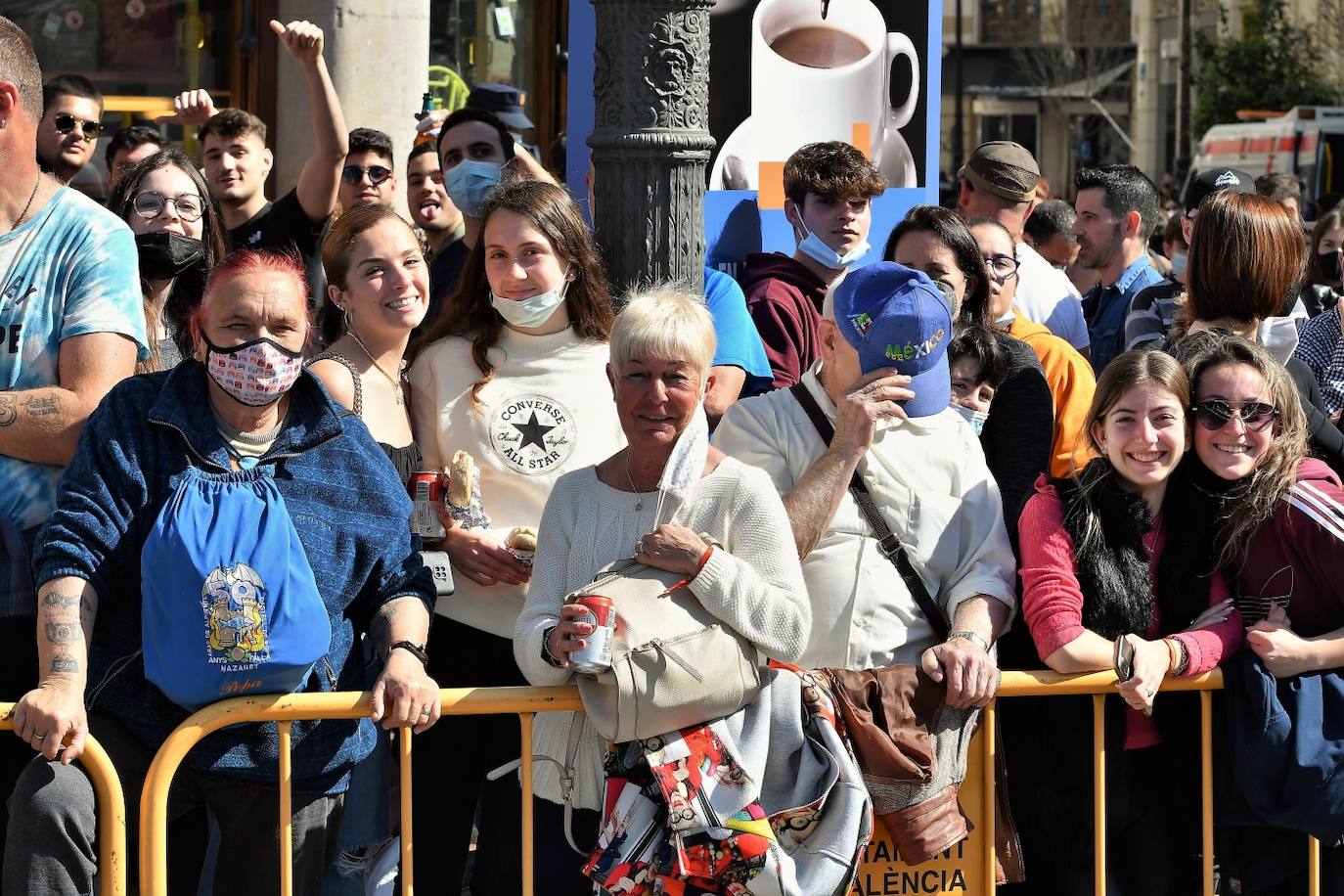 Fotos: Búscate en la mascletà del 1 de marzo de 2022