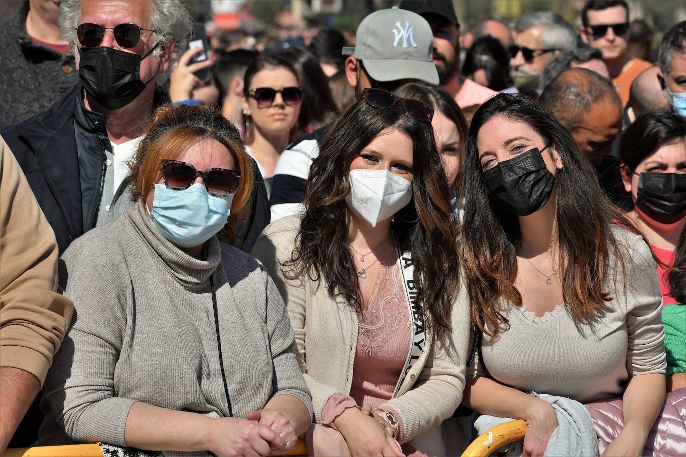 Fotos: Búscate en la mascletà del 1 de marzo de 2022