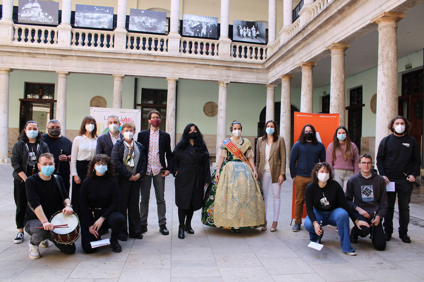 Presentación de la falla inmaterial de la UV con la fallera mayor de Valencia, Carmen Martín. 