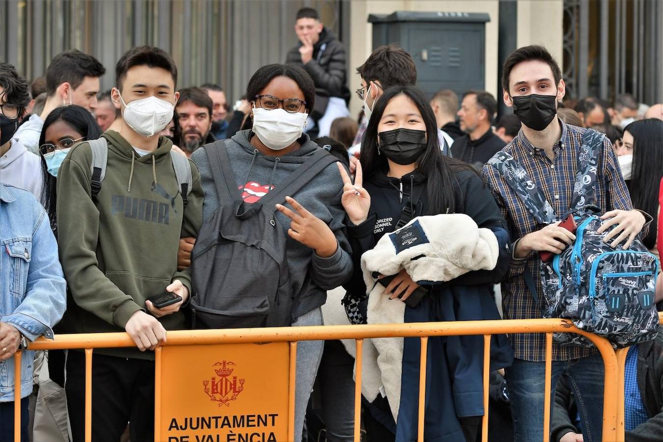 Fotos: Búscate en la mascletà del 2 de marzo de 2022