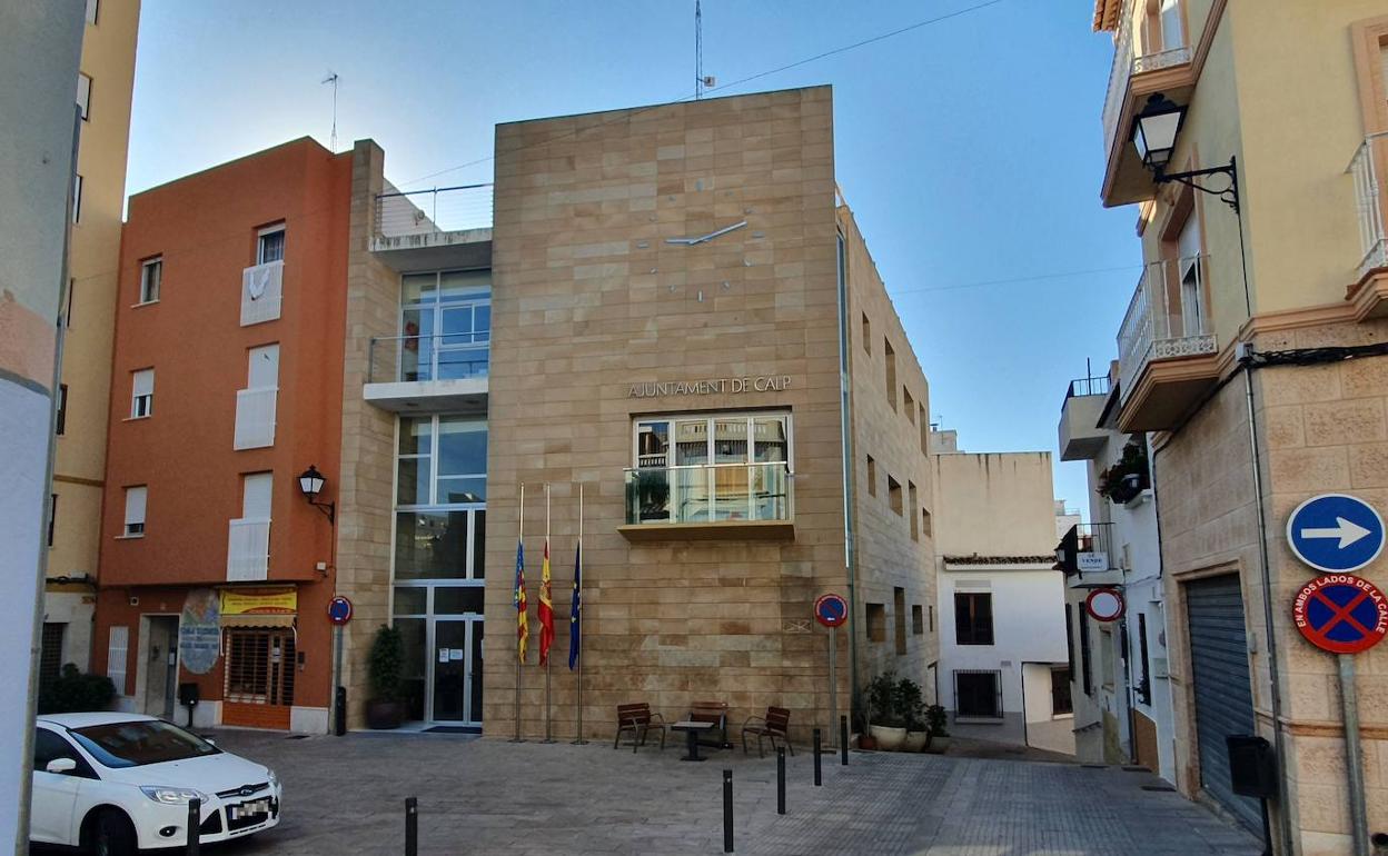 El Ayuntamiento de Calp. 