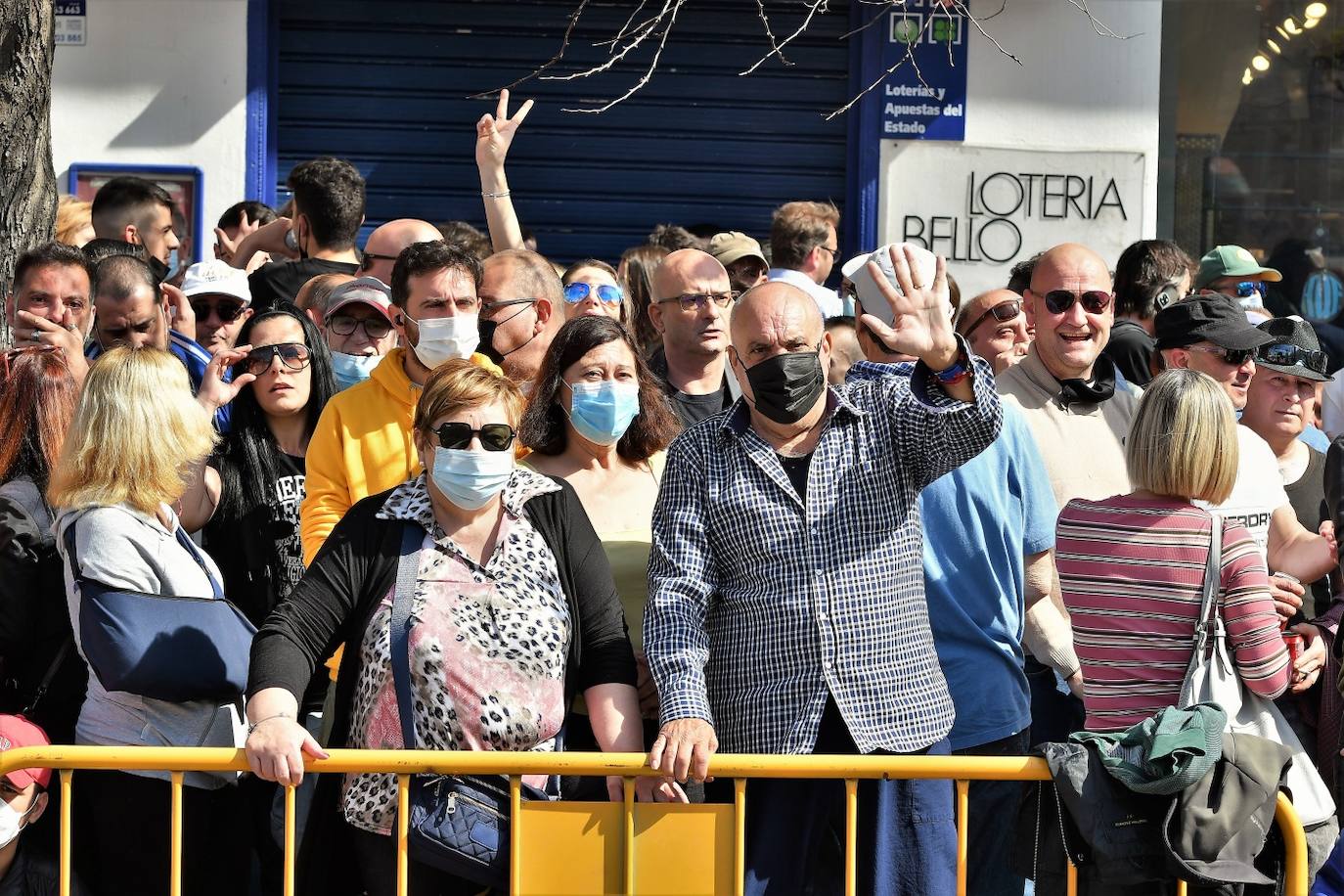 Fotos: Búscate en la mascletà del 3 de marzo de 2022