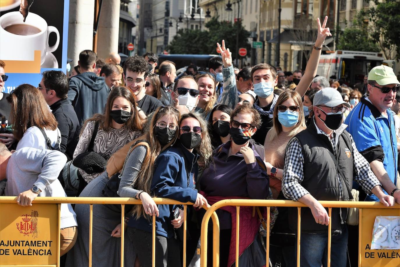 Fotos: Búscate en la mascletà del 3 de marzo de 2022