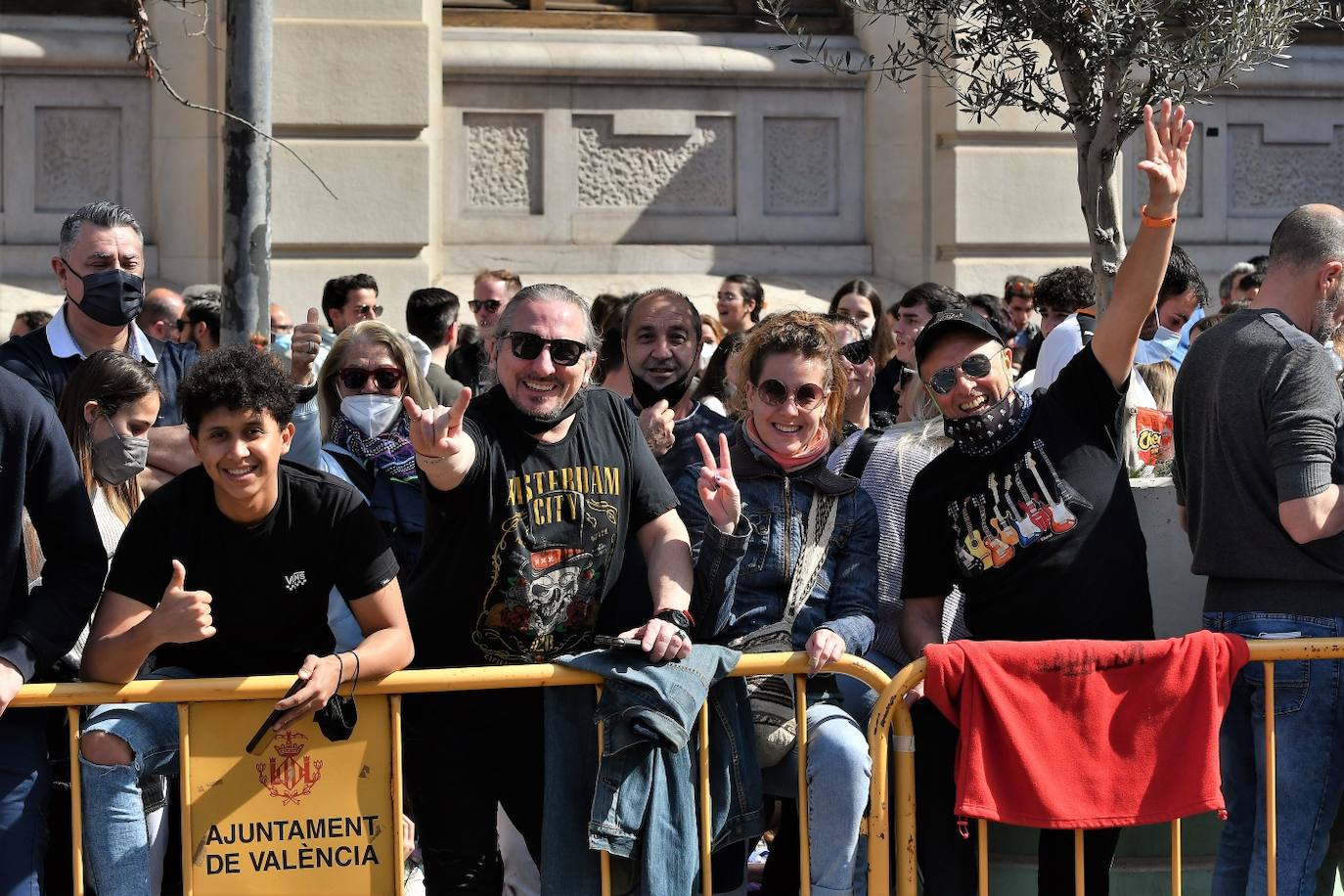 Fotos: Búscate en la mascletà del 3 de marzo de 2022