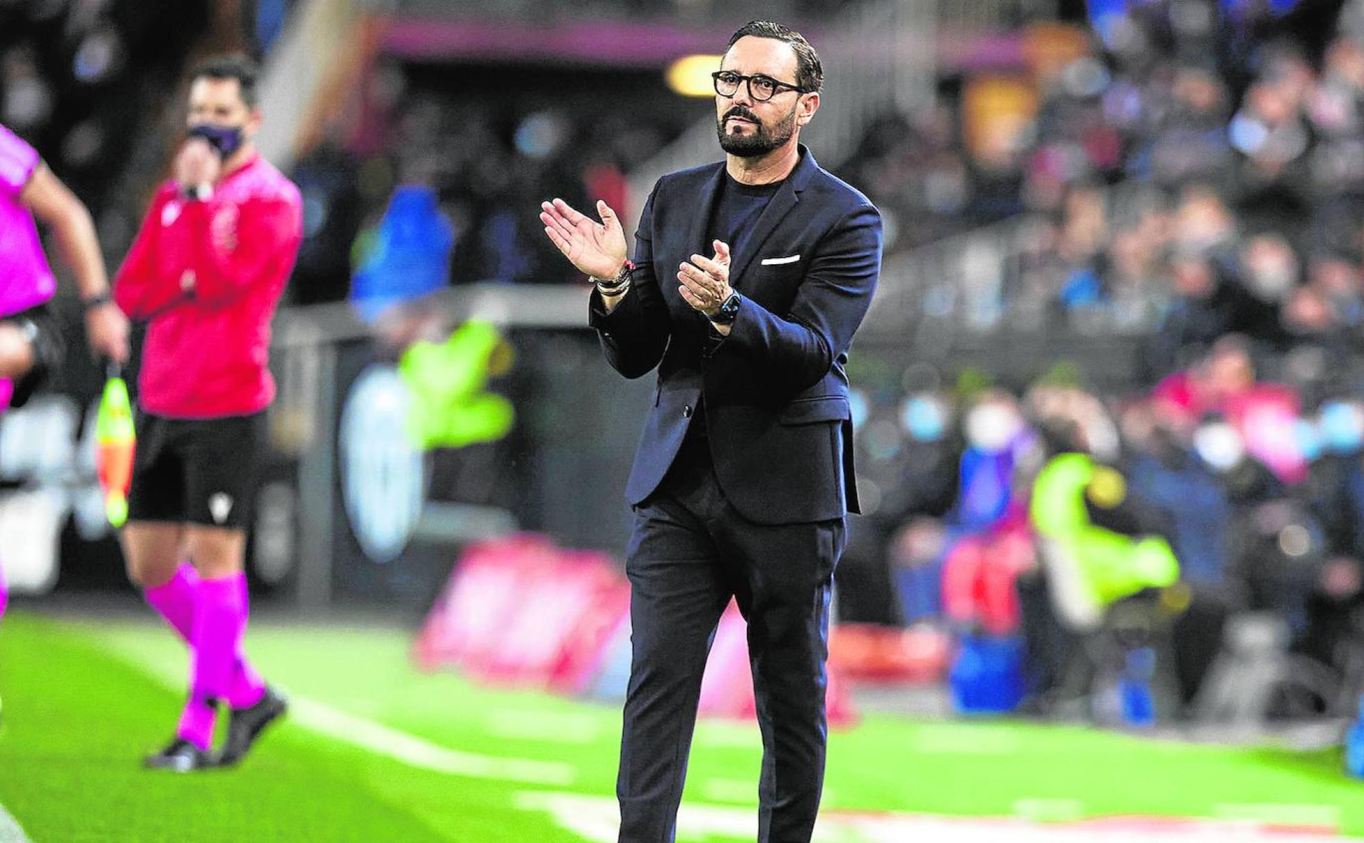 Bordalás, en la banda de Mestalla en el partido frente al Athletic. 