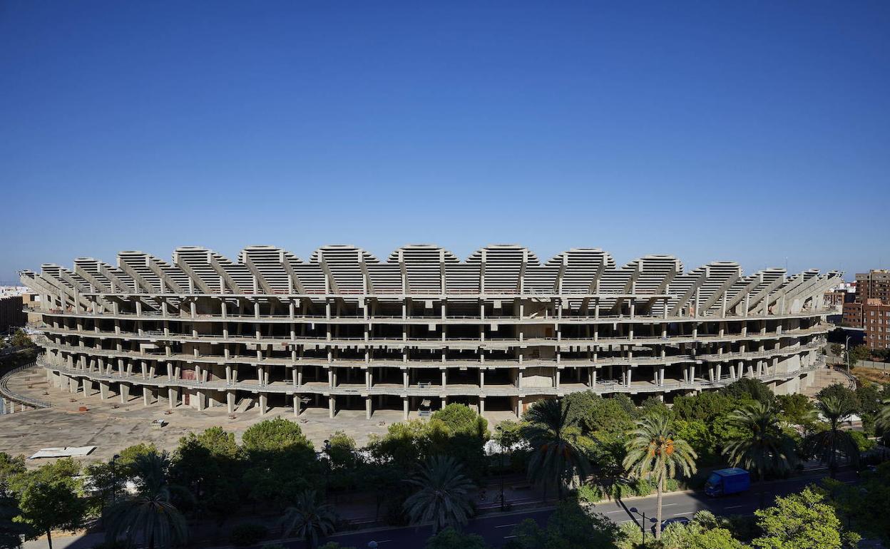 Aspecto actual del estadio de las obras del nuevo estadio del Valencia en Cortes Valencianas. 