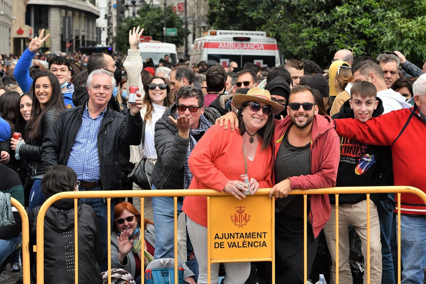 Fotos: Búscate en la mascletà del 5 de marzo de 2022