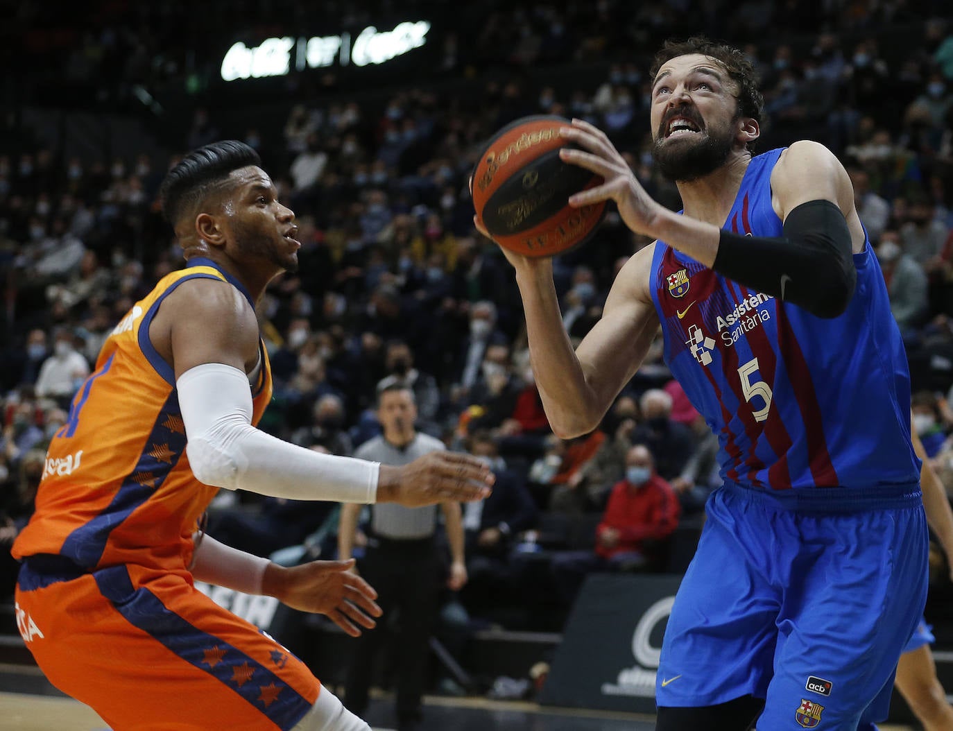 Fotos: Las mejores imágenes del Valencia Basket-Barça