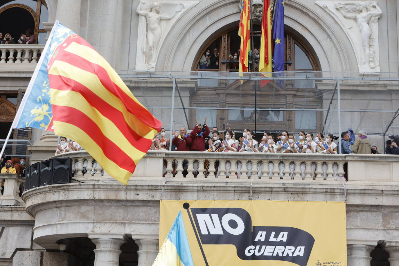 Fotos: Así ha sido la mascletà por Ucrania del 5 de marzo