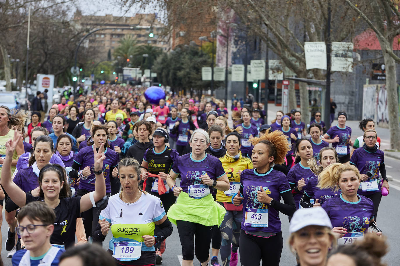 Fotos: Búscate en la carrera 10K Femenina de Valencia