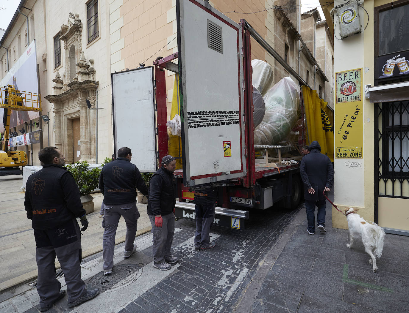 Fotos: Fallas cubiertas de plástico por las lluvias